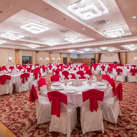 تراس بيتش ريزورت الشامل كلياً منتجع 5*