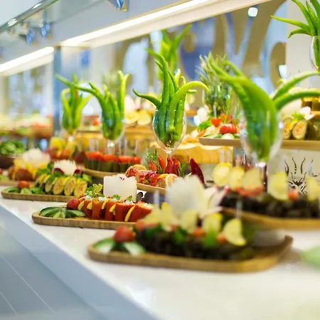 منتجع تراس بيتش ريزورت الشامل كلياً سيدي