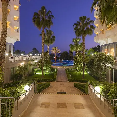 Terrace אתר נופש 5*